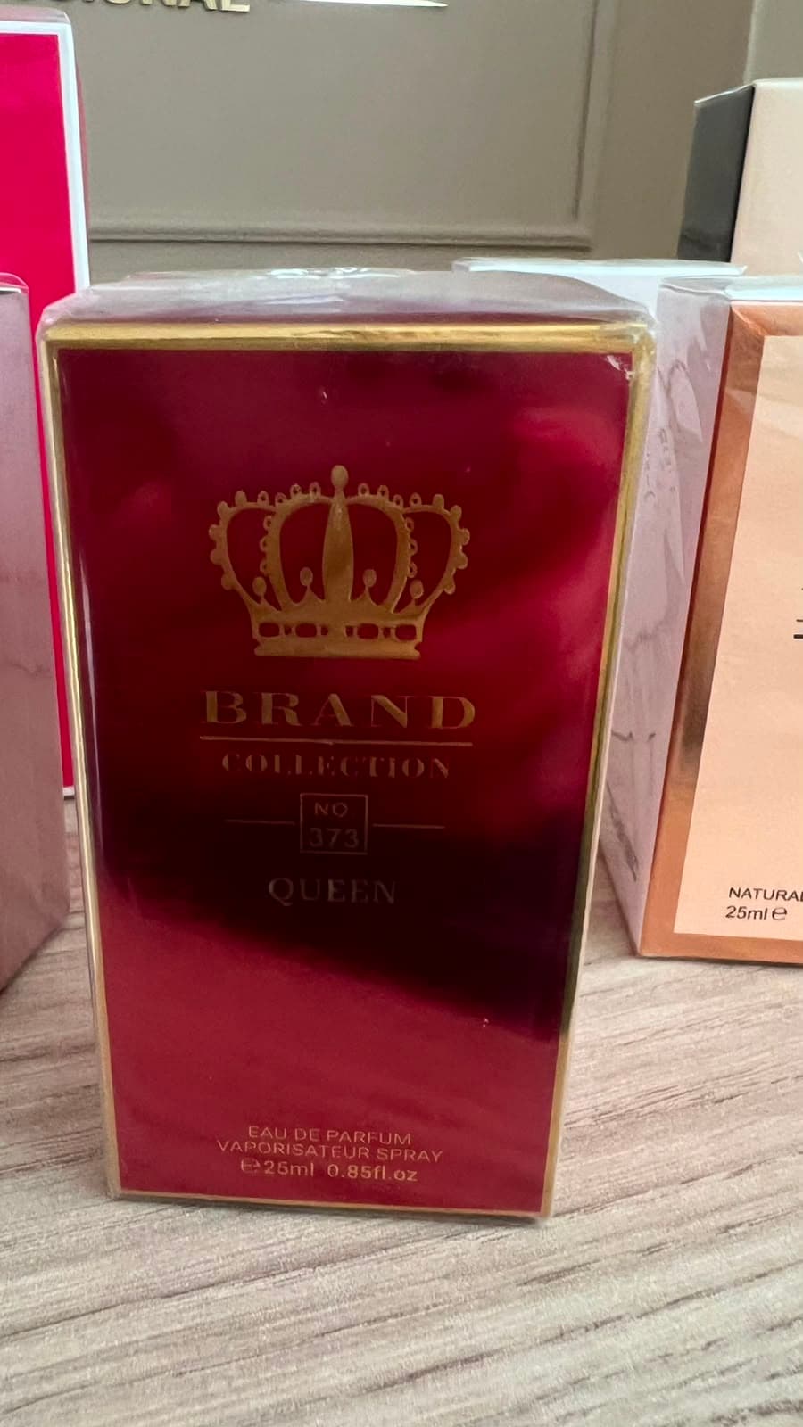Brand Collection No. 373 Queen