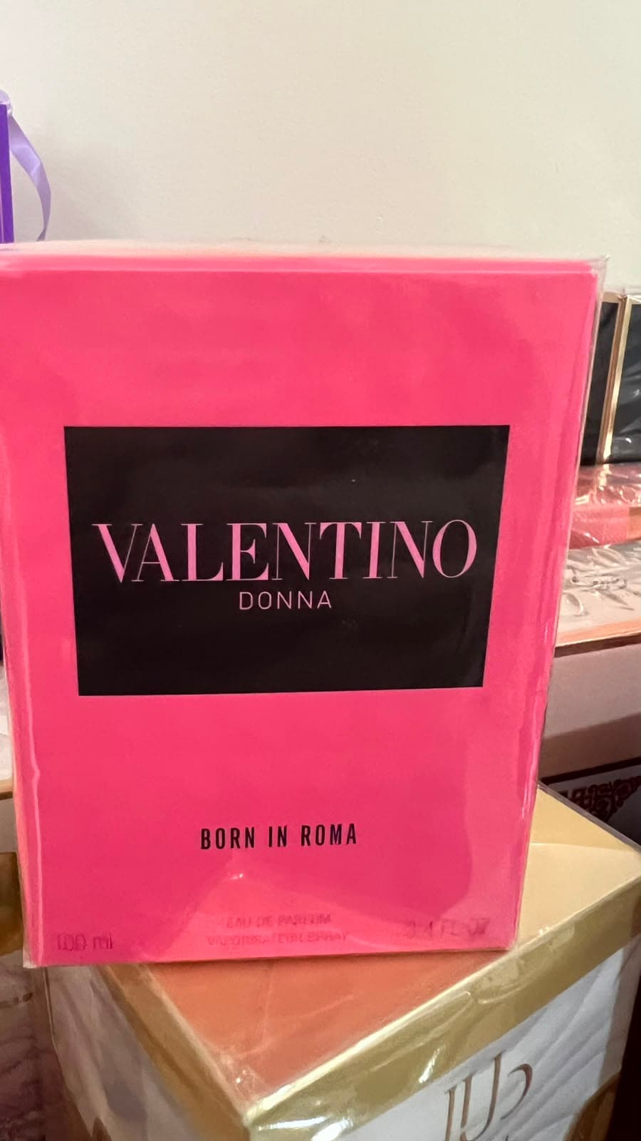Valentino Donna Born in Roma